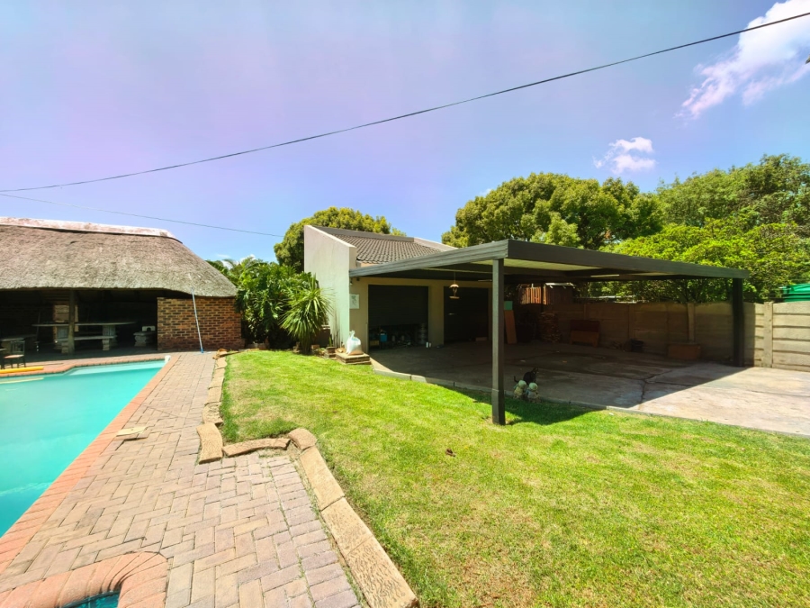 3 Bedroom Property for Sale in Vaalpark Free State